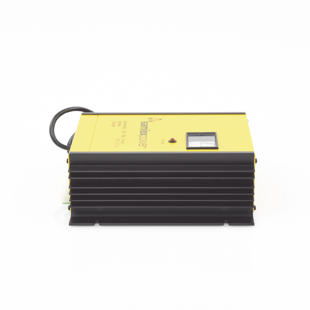 Cargador de Baterías de Plomo Ácido 12 Volts, 15 A / Bancos de 100 a 200 Ah - Image 4