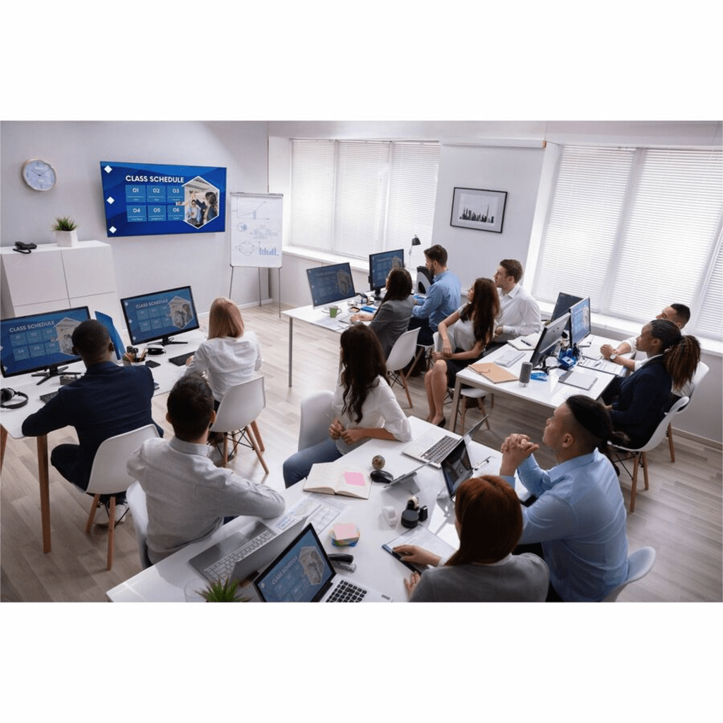 Soporte Mural Articulado SmartMount para Pantallas 50" a 90"+ / Patrón VESA 200x100 a 800x400 mm / Extensión 30.5" (774 mm) / Capacidad de Carga 200 lb (90.7 kg) / Pivote ±90° - Image 6
