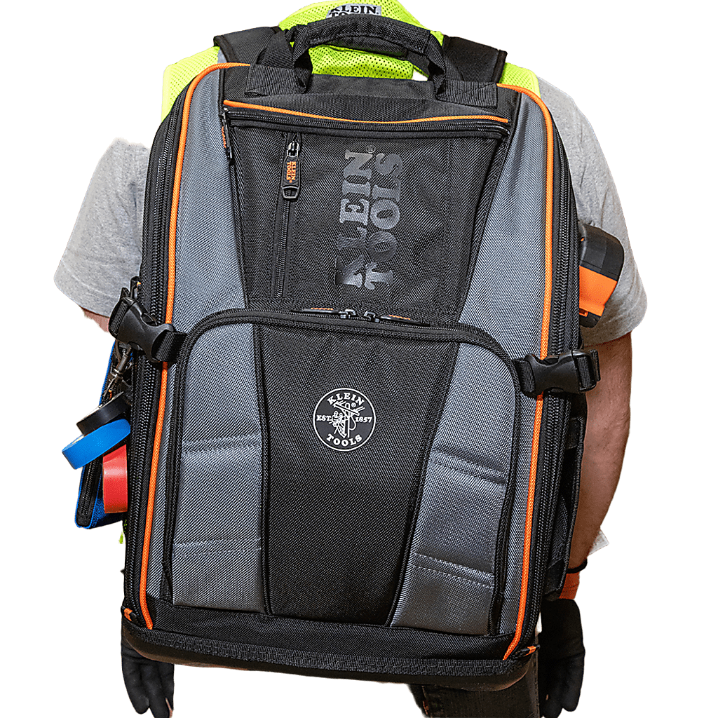 Mochila Profesional para Herramientas / 27 Bolsillos / Acceso Rápido y Estación de Trabajo / Base Moldeada Ancha / Interior Naranja / USB-C / Soporte para Lámpara - Image 7