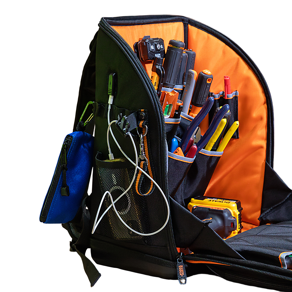 Mochila Profesional para Herramientas / 27 Bolsillos / Acceso Rápido y Estación de Trabajo / Base Moldeada Ancha / Interior Naranja / USB-C / Soporte para Lámpara - Image 9